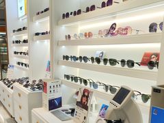 -J-Optical佳视明眼镜·蔡司视觉(青岛金茂览秀城店)