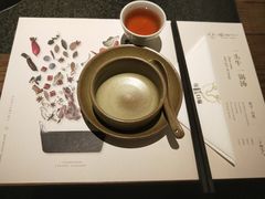 餐具摆设-盡膳口福跷脚牛肉火锅(合生汇购物中心店)
