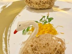 多瑙河香芋松子天鹅酥-玖尹-新派中式餐酒馆