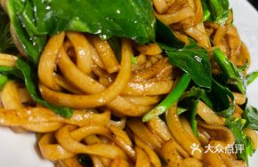 Signature Dry-Fried Beef Rice Noodles