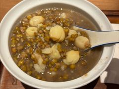莲子绿豆沙-RUXU入续糖水铺与包(卓悦中心店)