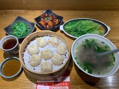 -馋三尺蟹粉小笼(人民广场店)