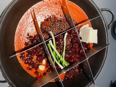 -周小明火锅(黑金冠社区店)