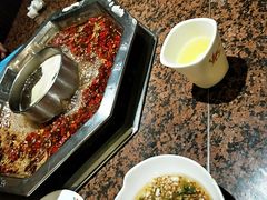 -杨肥肠火锅大排档(火车站花园店)