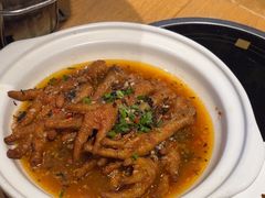 -头上红煨盐鸡·非遗院子餐厅