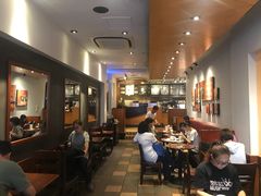 大堂-星巴克(广州淘金路店)