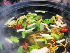 -陆记牛庄·碳锅龙虾烧烤(爱上花园店)