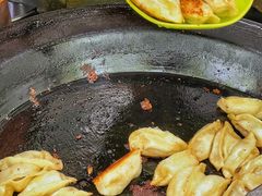 -锅贴王小吃(南大街店)