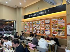 -覃记海鲜美食餐厅