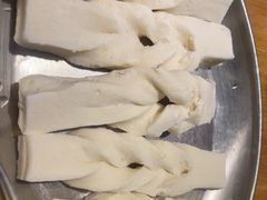 蒙自饵块-洱火云南酸菜牛肉火锅(石景山当代商城店)