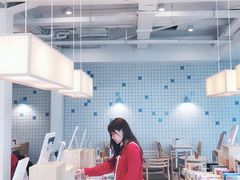 -猫的天空之城概念书店(北戴河蔚蓝海岸店)