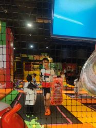 -蹦蹦跳跳(新奥购物中心店)