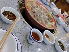 -阿婆情腊排骨火锅(金虹路店)