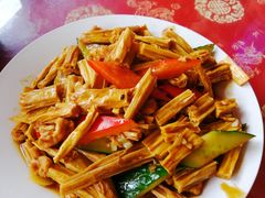 -明月食府(二区干二路店)