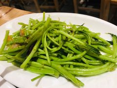 -霄汉牛三鲜湖北砂锅菜(万松园2店)