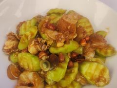 -品海楼·大连海胆锅贴馆(东港店)