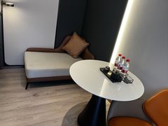 -朵兰达V酒店(成都春熙路太古里国金中心店)