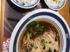 -霸蛮湖南菜·牛肉粉(荣京西街店)