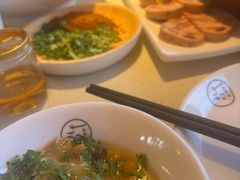 -茅草房·河畔园林火锅