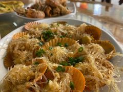 蒜蓉粉丝蒸扇贝-明记海鲜大排档(巽寮湾店)
