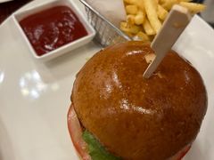 -WOLFGANG PUCK KITCHEN & BAR(迪士尼小镇店)