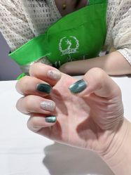 -孔雀手美甲美睫护理