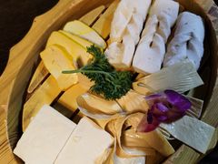 -滇釜火锅·能喝汤的火锅(车公庄店)