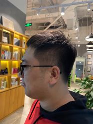 -时尚殿堂明星门店