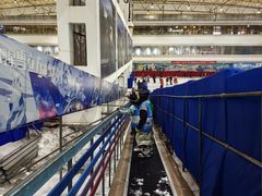 -乔波室内滑雪场