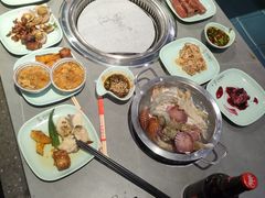 -九寸花汀海鲜烤肉自助(中东迪克店)