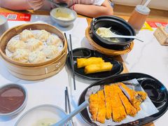 -馋三尺蟹粉小笼(人民广场店)