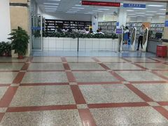 -南山图书馆(常兴路店)