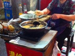 -吴山路夜市