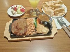 -许榴香西餐厅(台东步行街店)