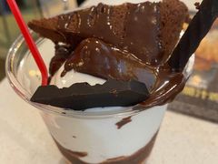 巧克力扑扑满单杯-DQ·蛋糕·冰淇淋(河东万达店)