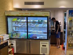 -天成·潮州牛肉脆肉鱼生蚝自助火锅
