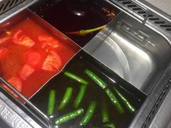 四宫格锅底-海底捞火锅(老城根店)