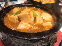 石锅豆腐-卯时·龙光雅宴·精致锡帮菜(惠山古镇店)
