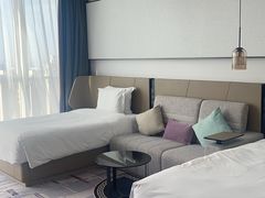 -大连星海皇冠假日酒店