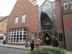 -钟书阁(松江泰晤士小镇店)