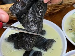 -李与白包子铺(桐梓林店)