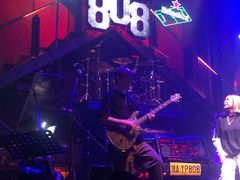 -808 LiveHouse