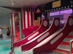 -涨巢·潮玩水疗局