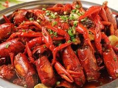 -老街烧烤大排档·地道湖北菜·龙虾馆(汉口火车站店)