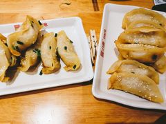 -小姜锅贴(凤凰街店)