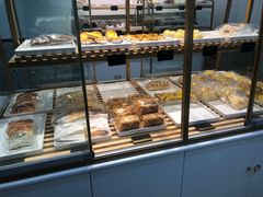 面包甜点陈列柜-美事客·面包·蛋糕·甜品(CBD店)