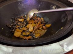 -巧婆婆特色东北菜·铁锅炖