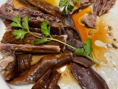 -潮界(LU·ONE凯德晶萃广场店)