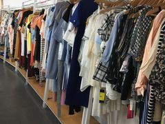 -唯品仓(东山锦轩·现代城店)