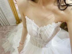 -曼青婚纱礼服馆